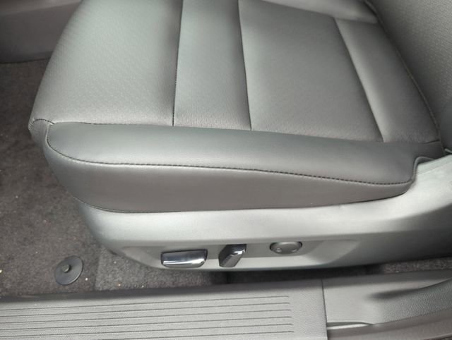 New 2026 Nissan Rogue SV FWD image 33