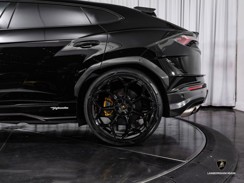 Used 2024 Lamborghini Urus Performante image 9