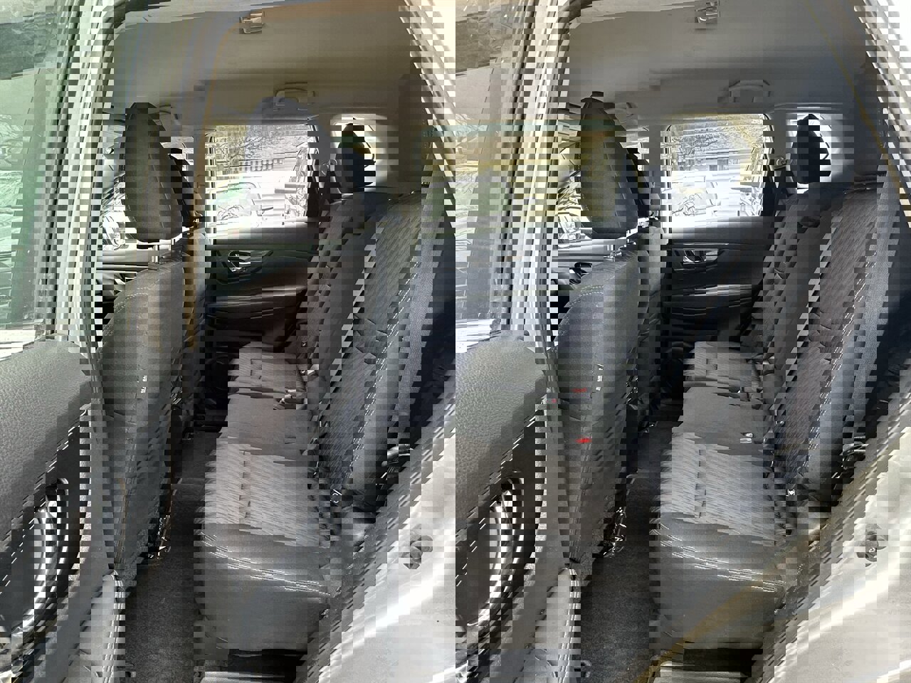 Used 2018 Nissan Rogue S image 7