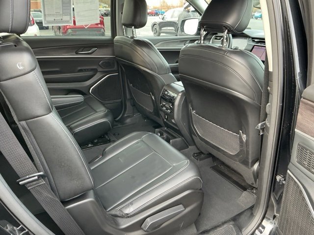 Used 2022 Jeep Grand Cherokee L Limited image 27