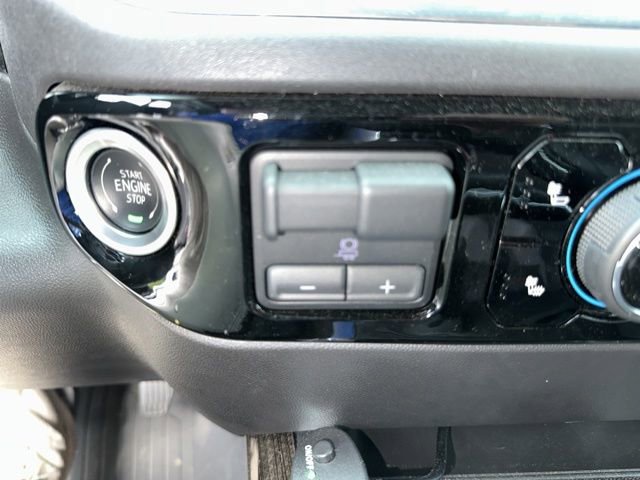 Used 2024 Chevrolet Silverado 1500 LT Trail Boss w/ Convenience Package II AWD/4WD image 21