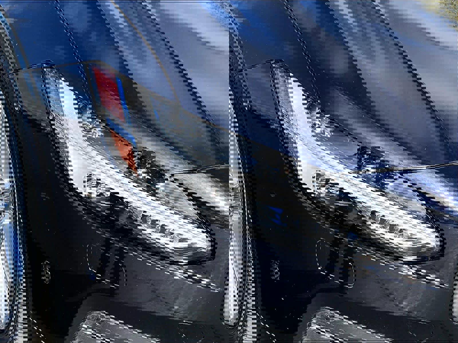 Used 2017 Volvo S90 T6 Inscription w/ Vision Package image 31