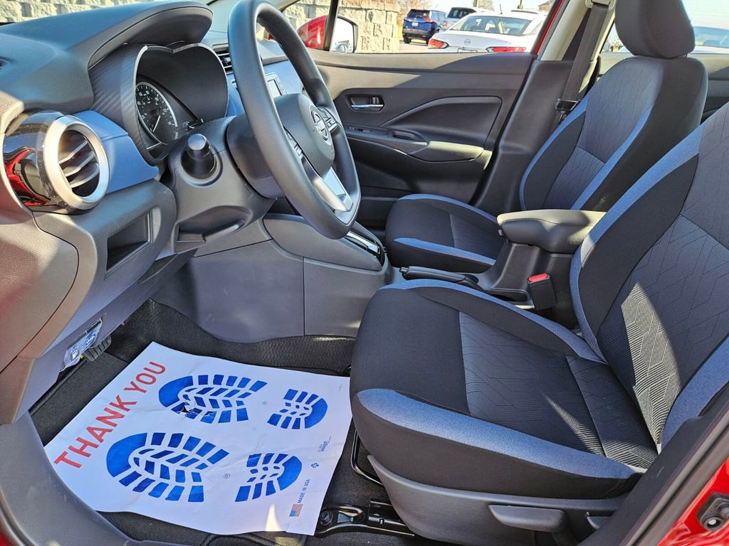 New 2025 Nissan Versa SV w/ Trunk Package image 4