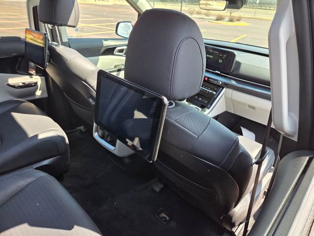Used 2024 Kia Carnival SX Prestige FWD image 45