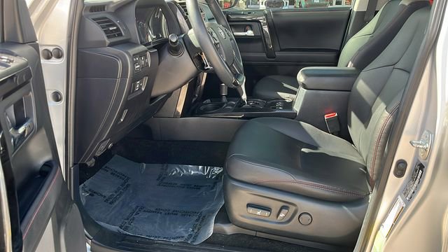Used 2022 Toyota 4Runner TRD Off-Road Premium w/ Moonroof Package AWD/4WD image 18