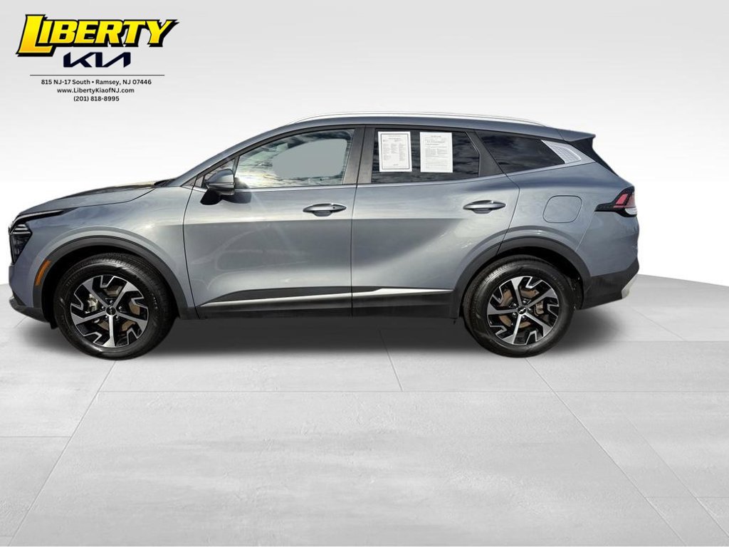 Used 2024 Kia Sportage EX AWD/4WD image 4