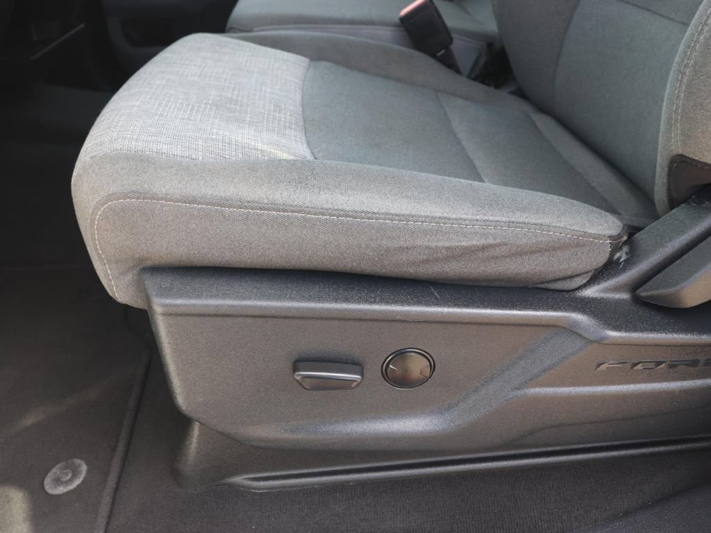 Used 2025 Ford F350 XLT AWD/4WD image 17
