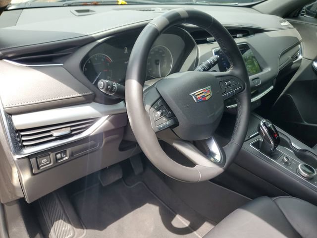 Certified 2023 Cadillac XT4 Premium Luxury image 18