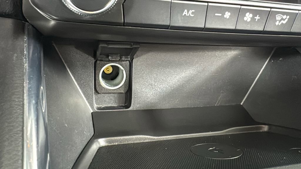 Used 2025 MAZDA CX-5 Carbon Edition image 29