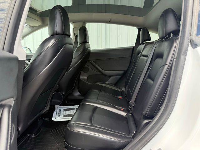Used 2021 Tesla Model Y Long Range AWD/4WD image 5