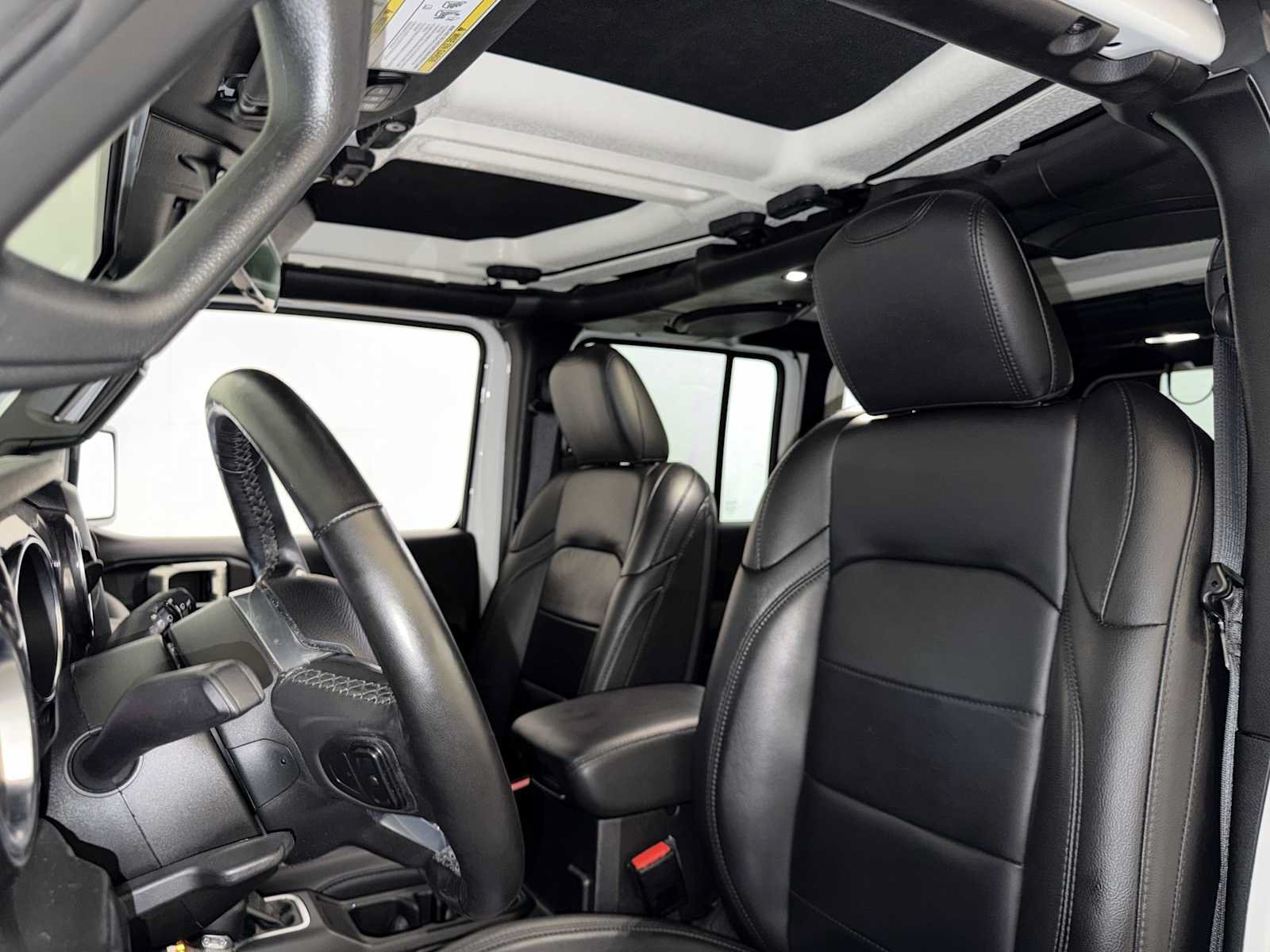 Used 2021 Jeep Wrangler Unlimited Sahara AWD/4WD image 20