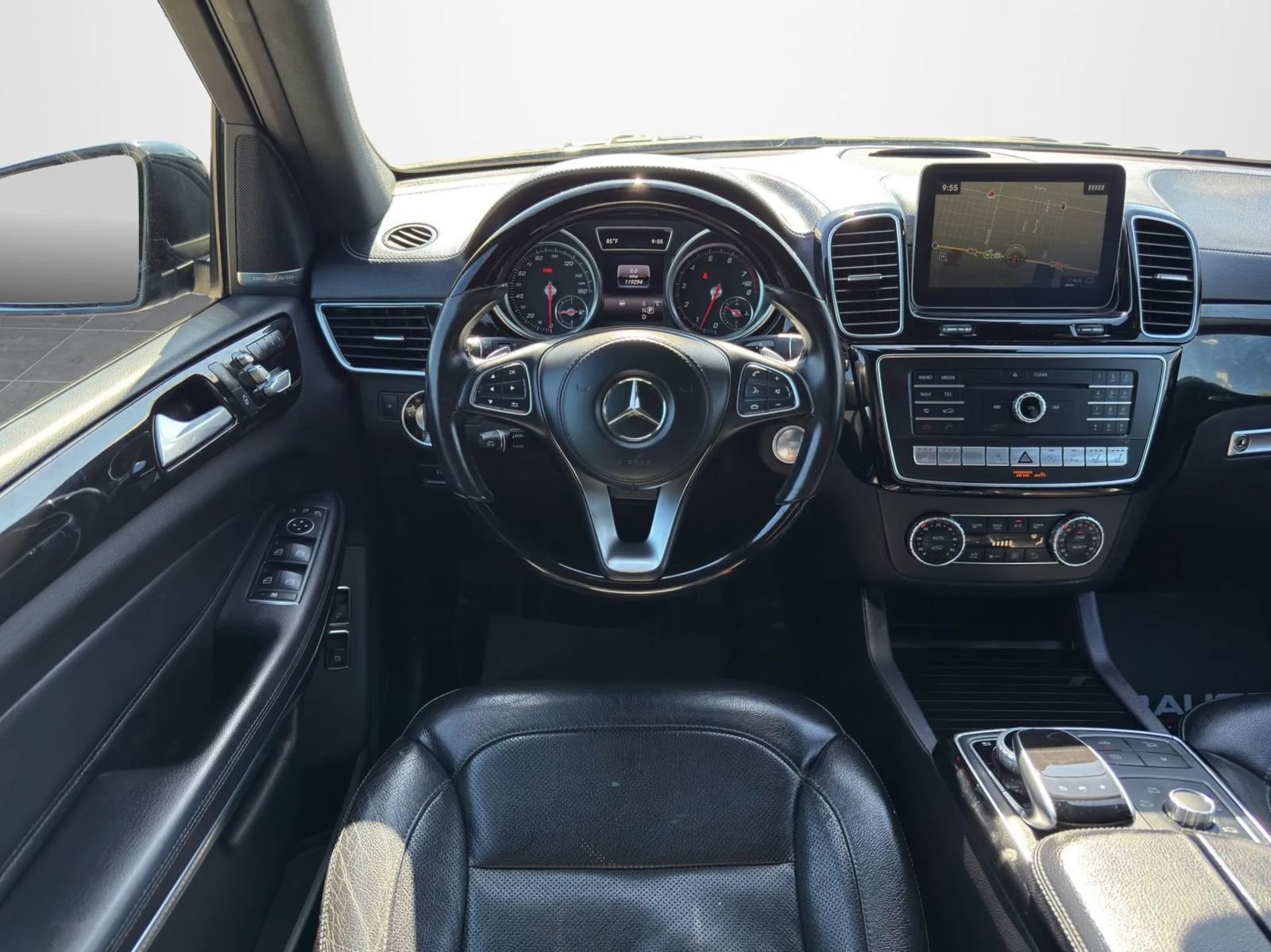 Used 2017 Mercedes-Benz GLS 550 4MATIC w/ Driver Assistance Package image 15