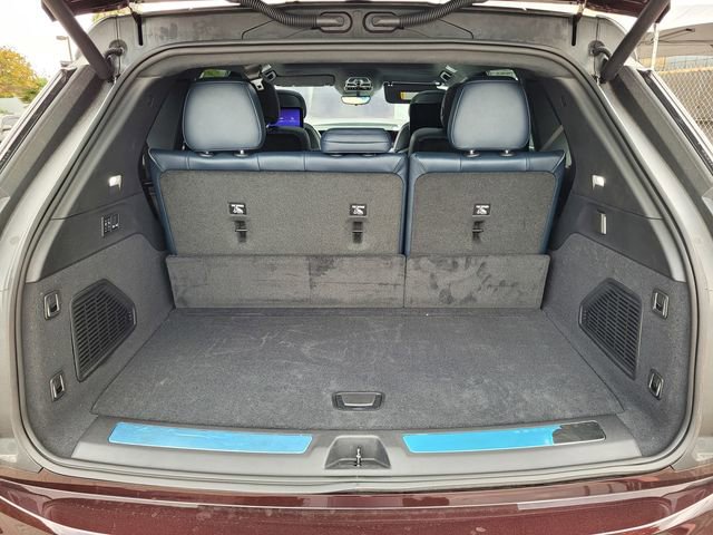 New 2025 Cadillac Escalade IQ Sport 2 w/ LPO, ONYX Package image 26