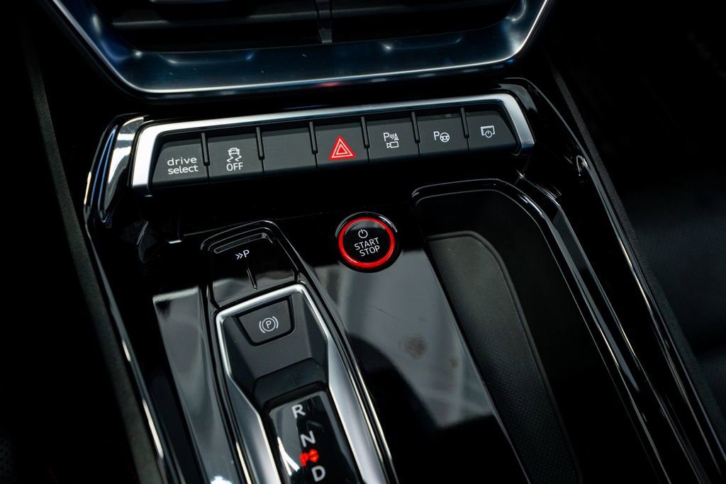 Used 2022 Audi RS e-tron GT w/ Year 1 Package image 47