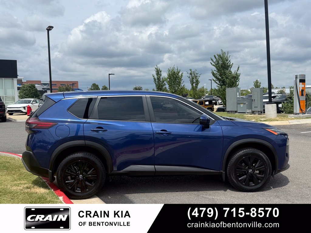 Used 2023 Nissan Rogue SV AWD/4WD image 8