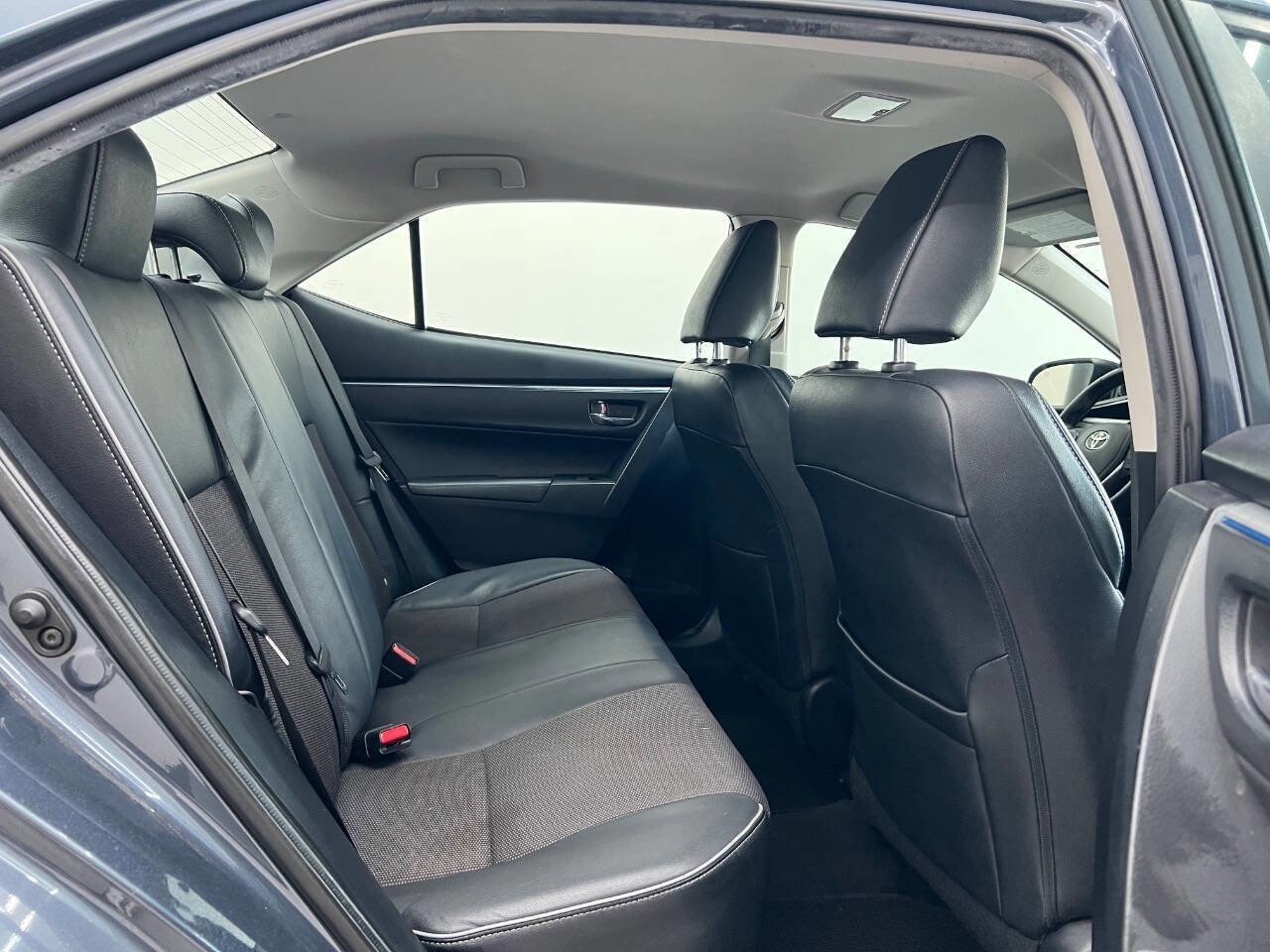 Used 2014 Toyota Corolla S image 16