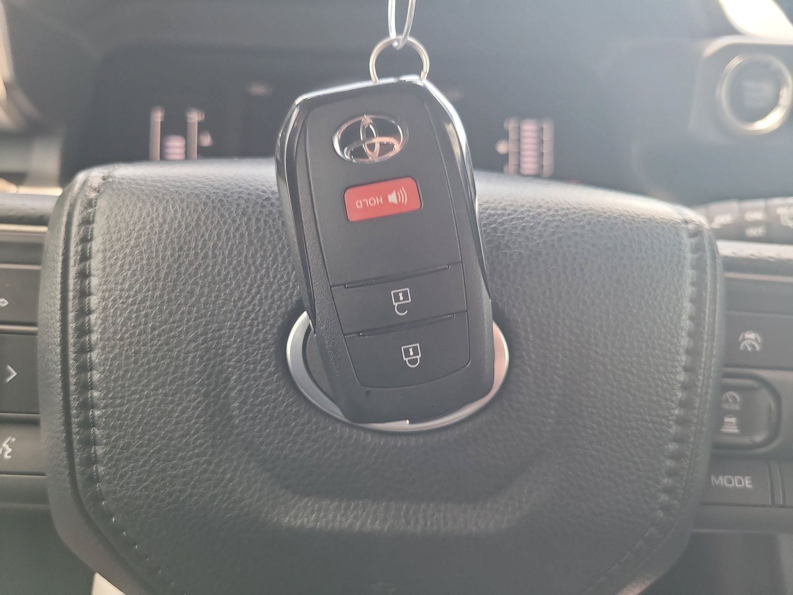 Used 2025 Toyota 4Runner SR5 AWD/4WD image 29