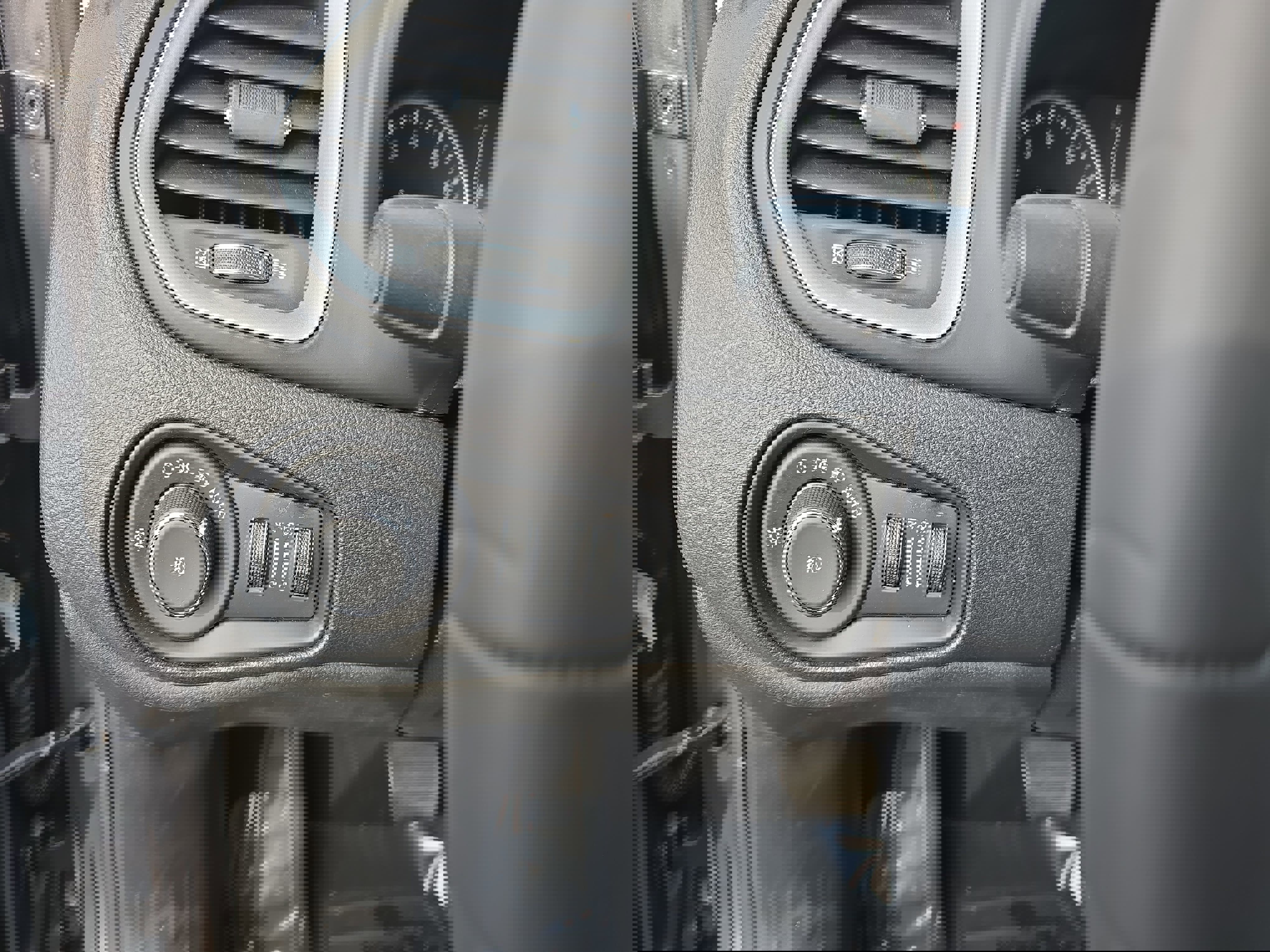 Used 2020 Jeep Renegade Latitude w/ Popular Equipment Group image 26