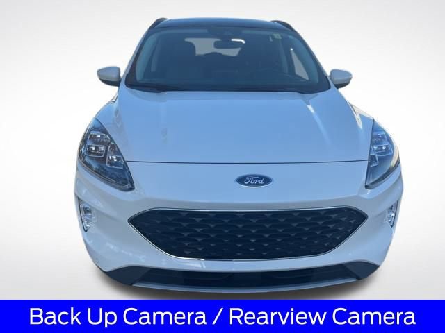 Certified 2022 Ford Escape Titanium w/ Class II Trailer Tow Package image 10