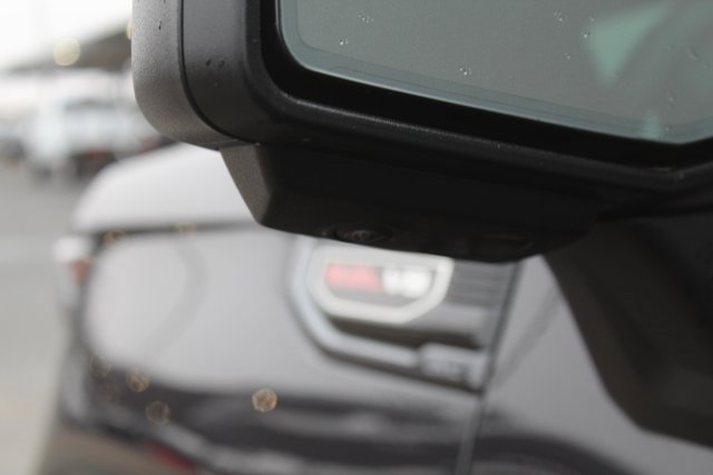 Used 2024 GMC Sierra 1500 AT4 w/ Technology Package image 16