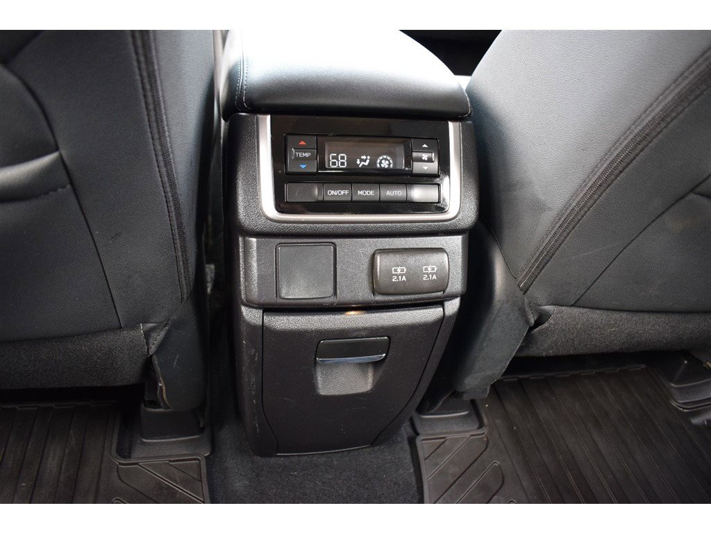 Used 2022 Subaru Ascent Onyx Edition image 25