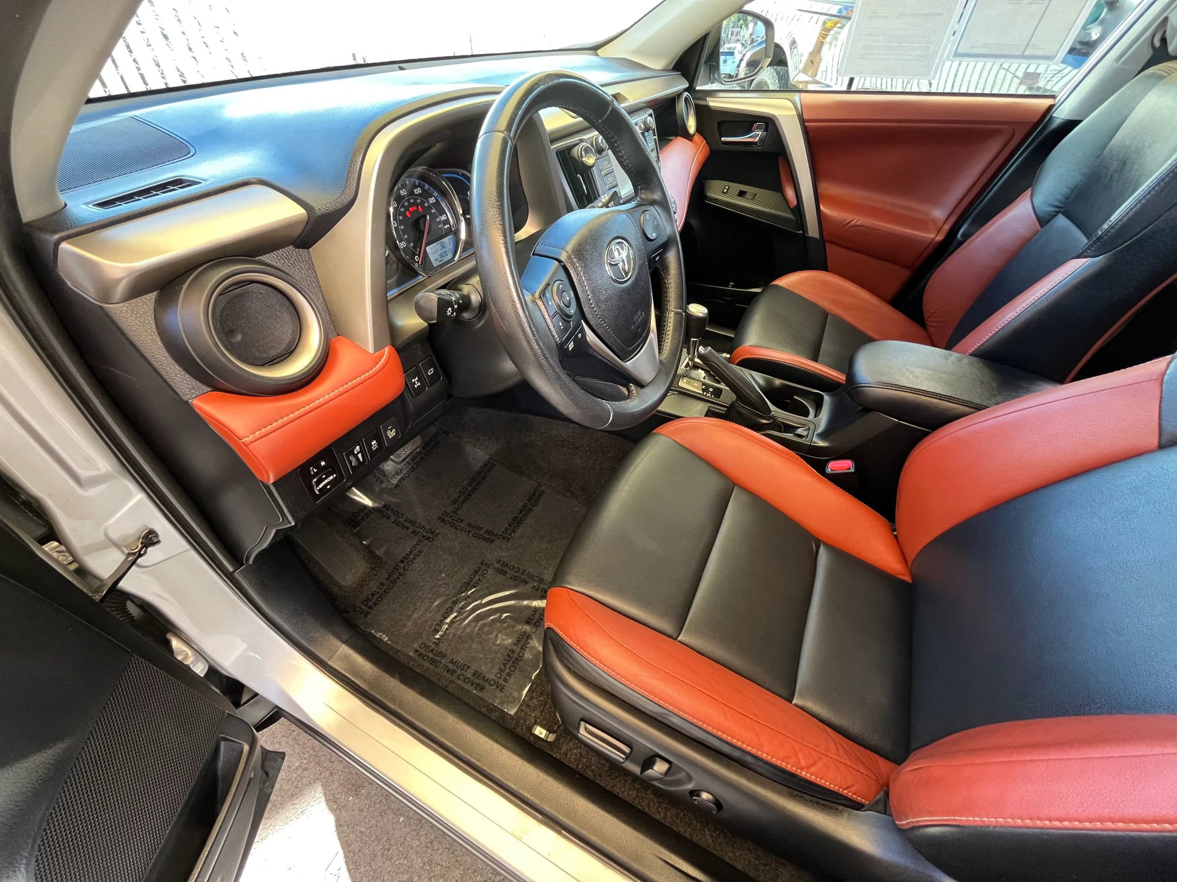 Used 2013 Toyota RAV4 Limited image 10