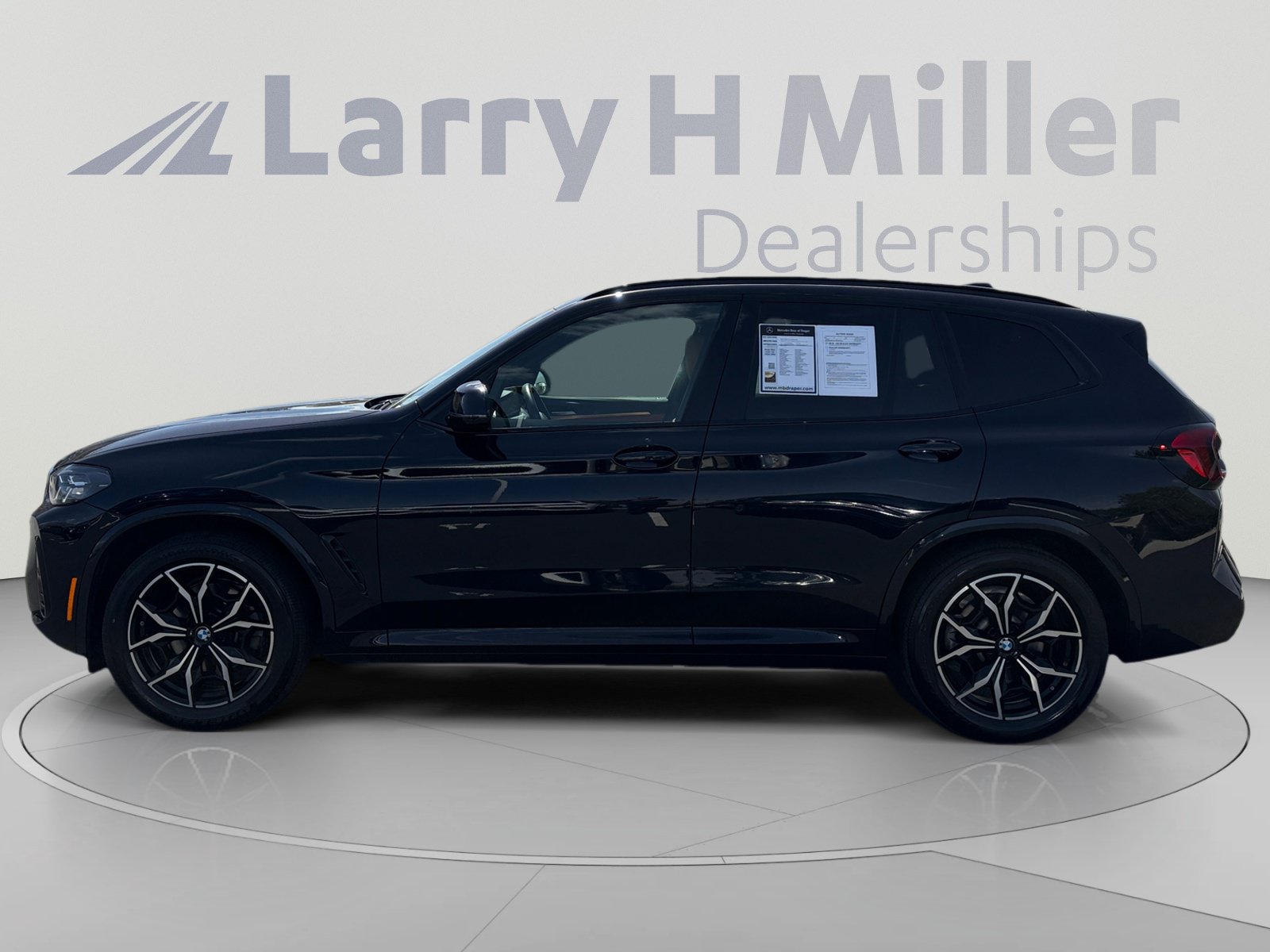 Used 2022 BMW X3 xDrive30i w/ M Sport Package 2 AWD/4WD image 2
