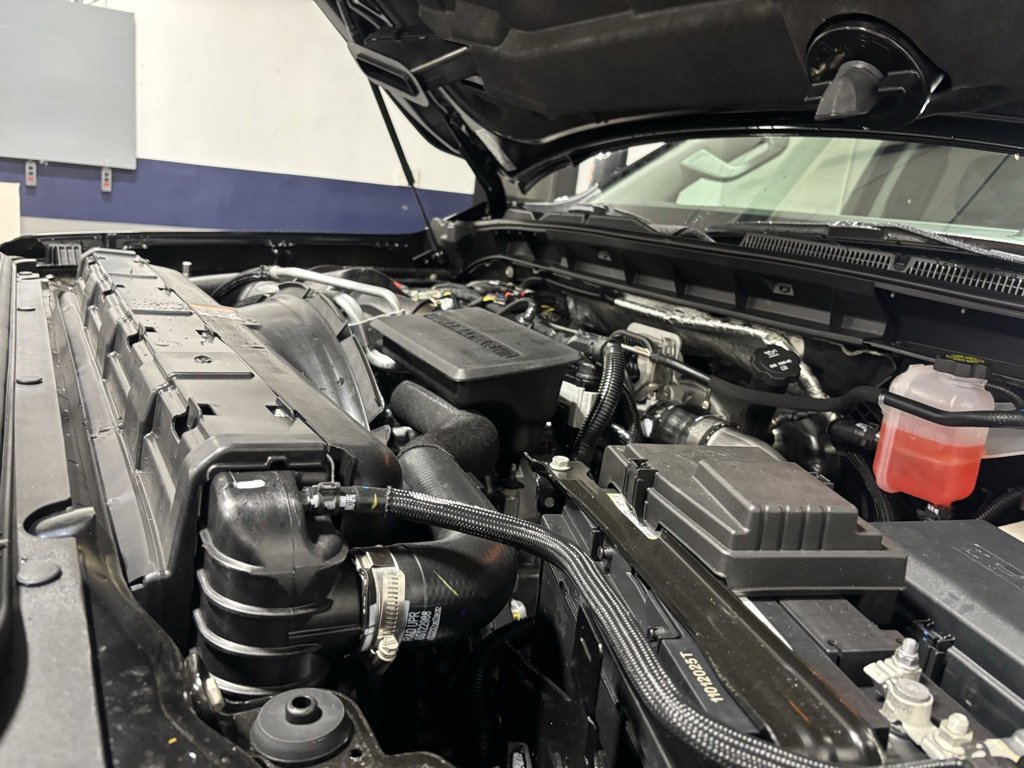 New 2025 GMC Sierra 2500 SLT w/ SLT Premium Package image 5