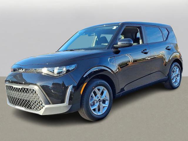 New 2025 Kia Soul LX image 2