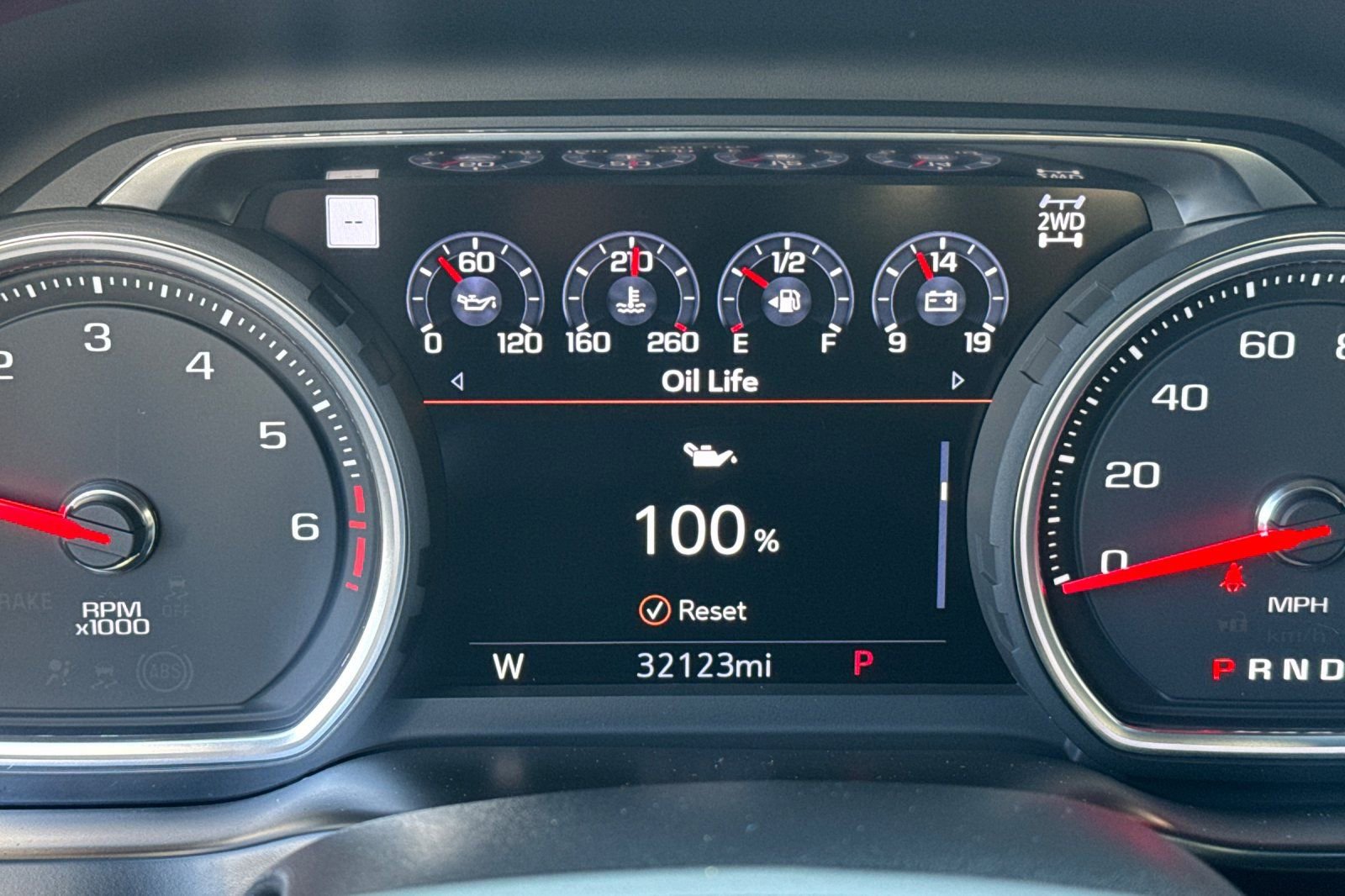 Used 2020 Chevrolet Silverado 1500 High Country w/ Technology Package image 35