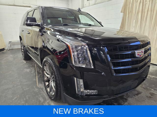 Used 2020 Cadillac Escalade Premium Luxury AWD/4WD image 4