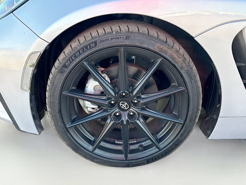 Used 2024 Toyota GR86 Premium RWD image 29