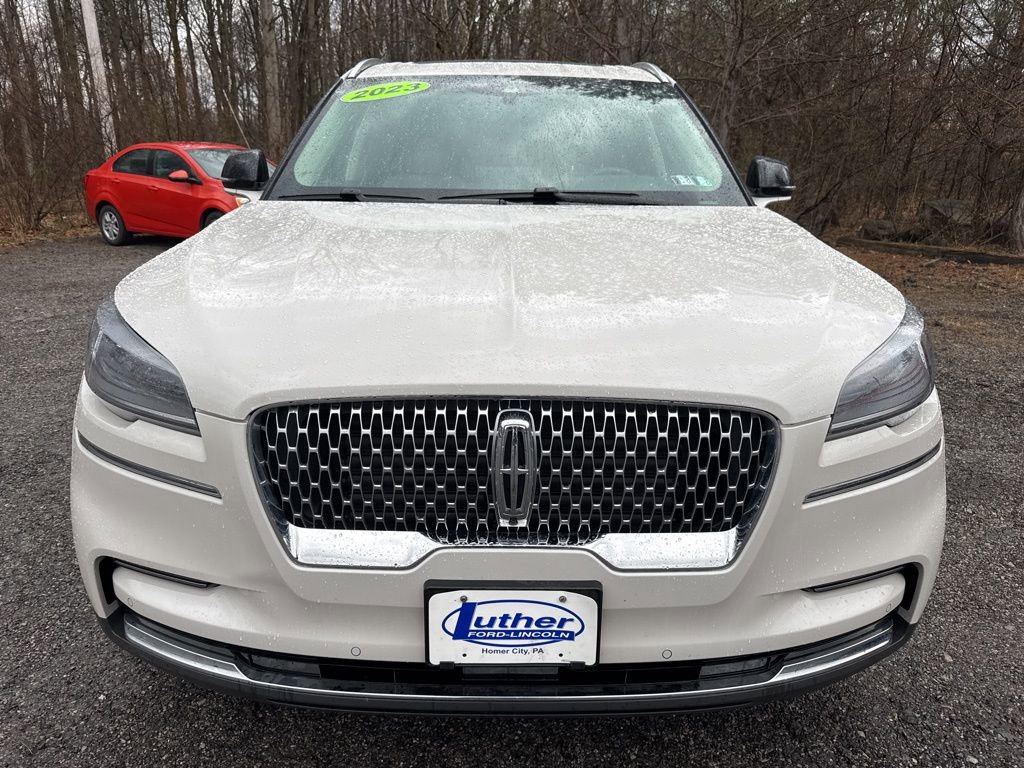 Used 2023 Lincoln Aviator Reserve w/ Elements Package Plus image 2