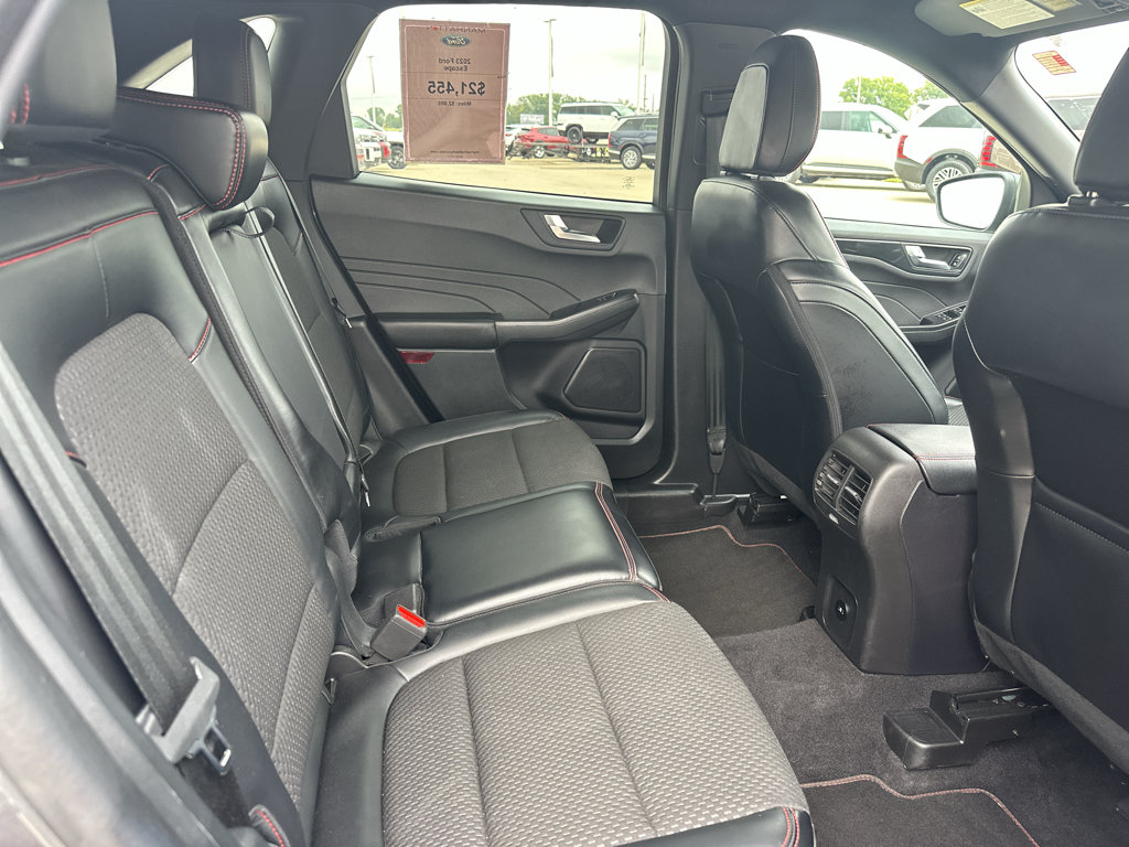 Used 2023 Ford Escape ST-Line w/ Tech Pack #1 AWD/4WD image 5