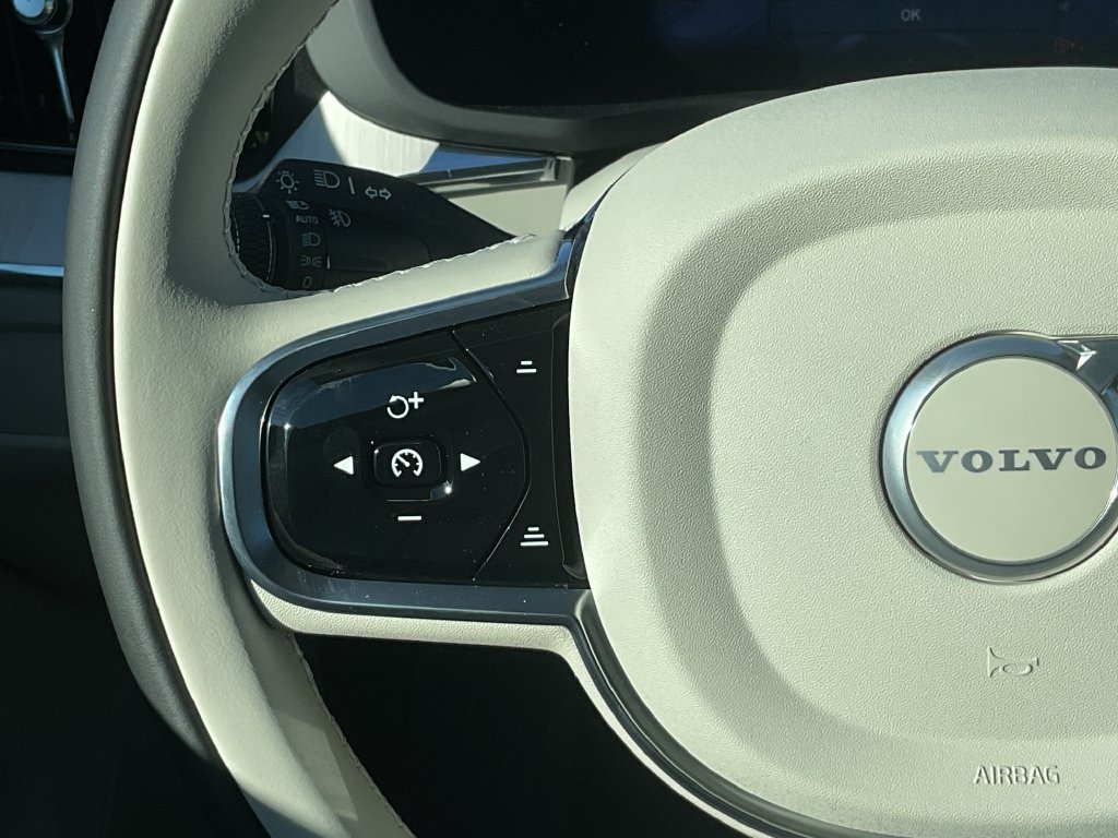 New 2027 Volvo XC60 B5 Ultra AWD/4WD image 22