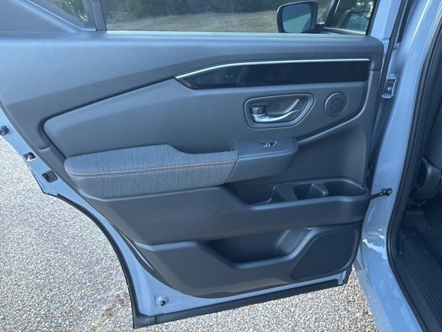 New 2026 Honda Pilot Sport image 12