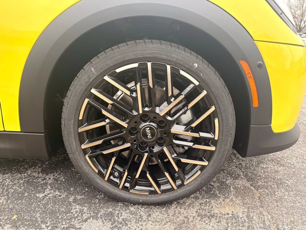 Certified 2026 MINI Cooper S FWD image 32