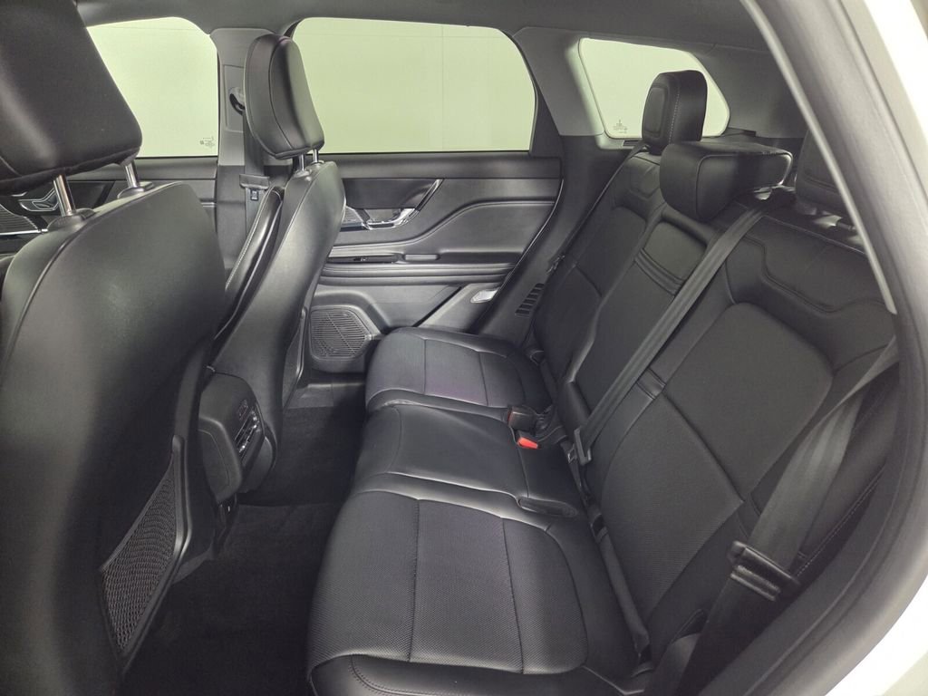 Used 2022 Lincoln Corsair FWD w/ Premium Package image 26