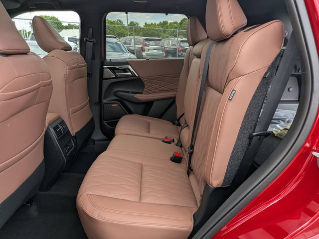 New 2026 Mitsubishi Outlander SEL FWD image 28