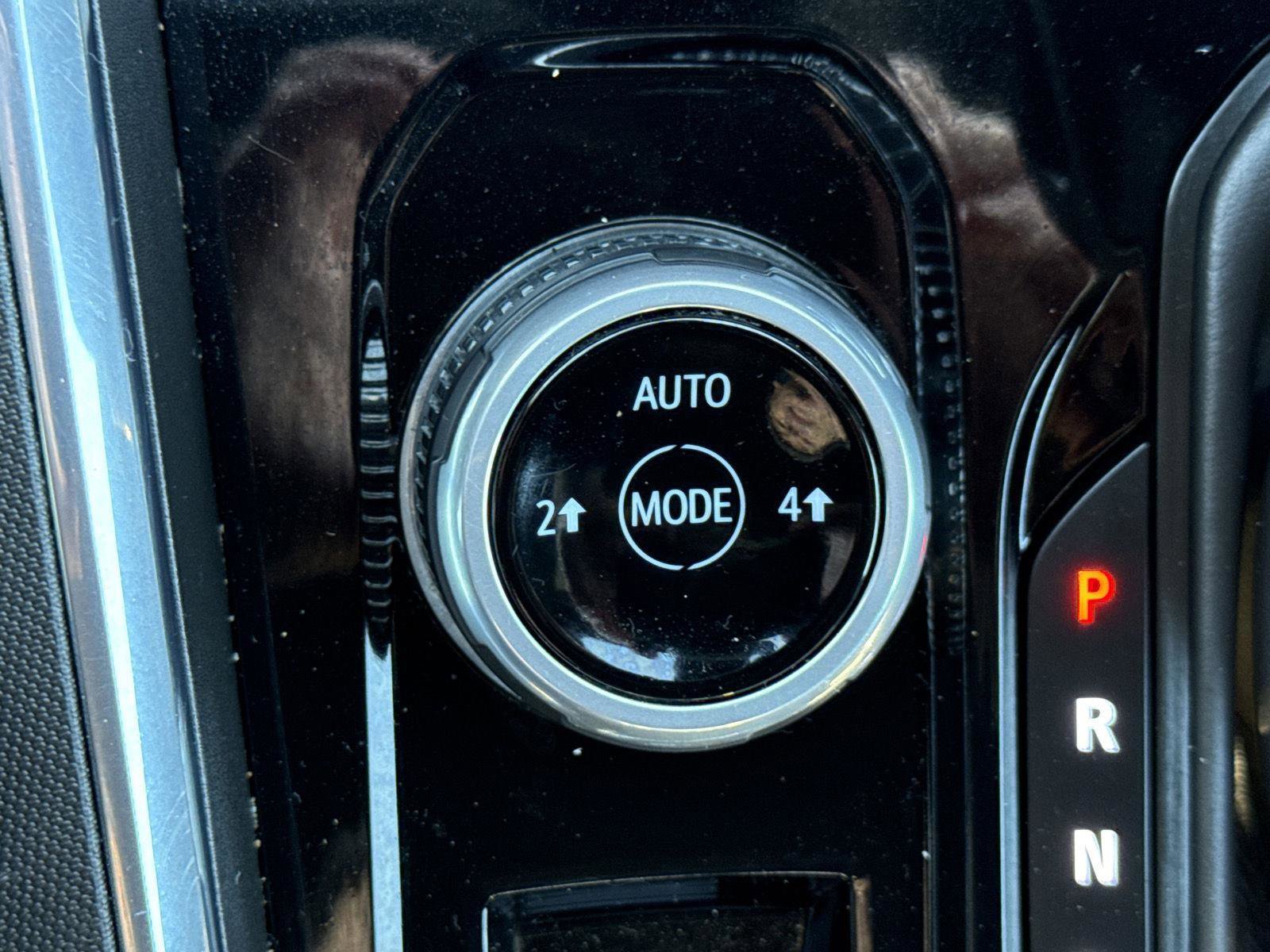 Used 2023 GMC Canyon Elevation w/ Elevation Premium Package image 23