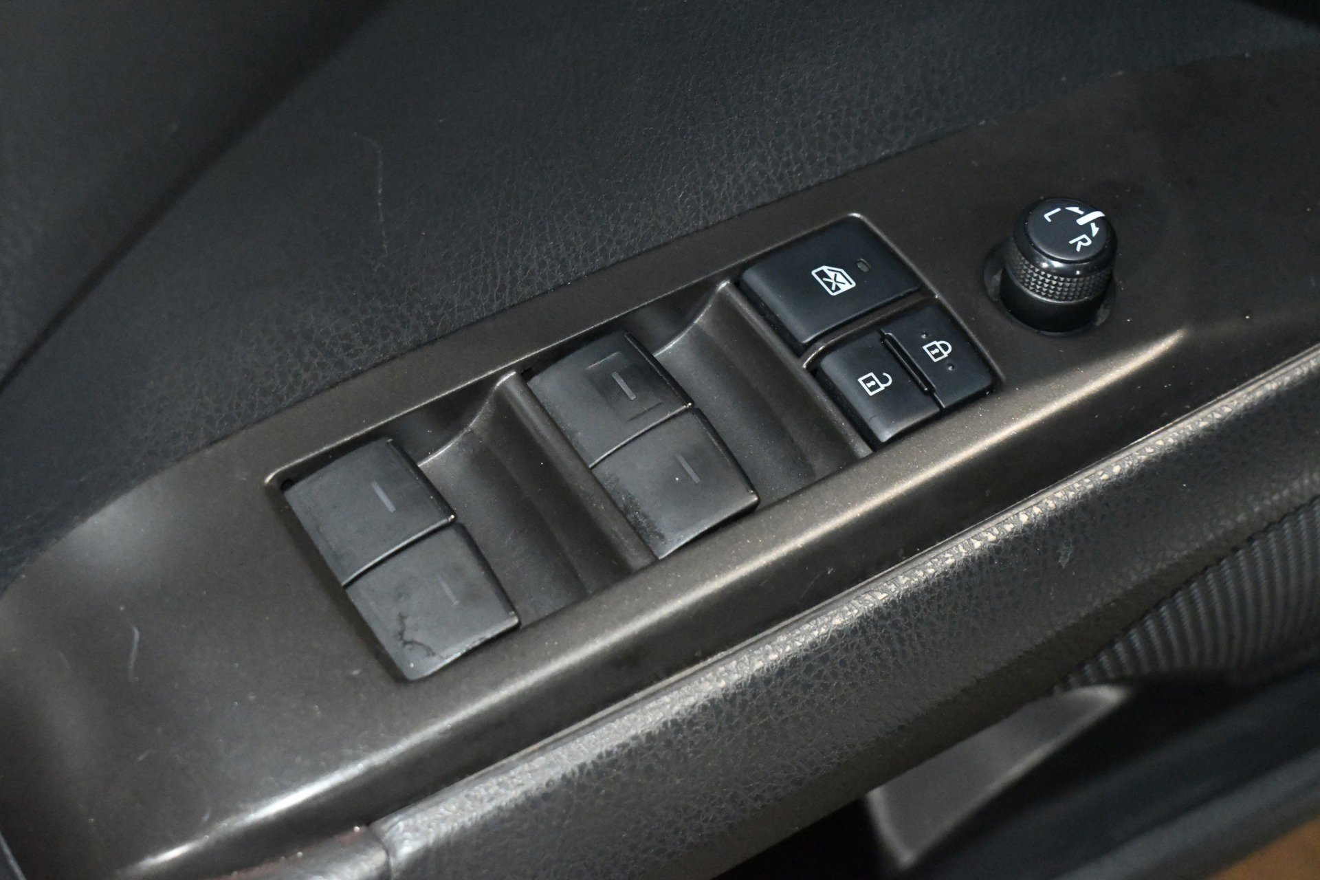 Used 2021 Toyota Camry LE image 42