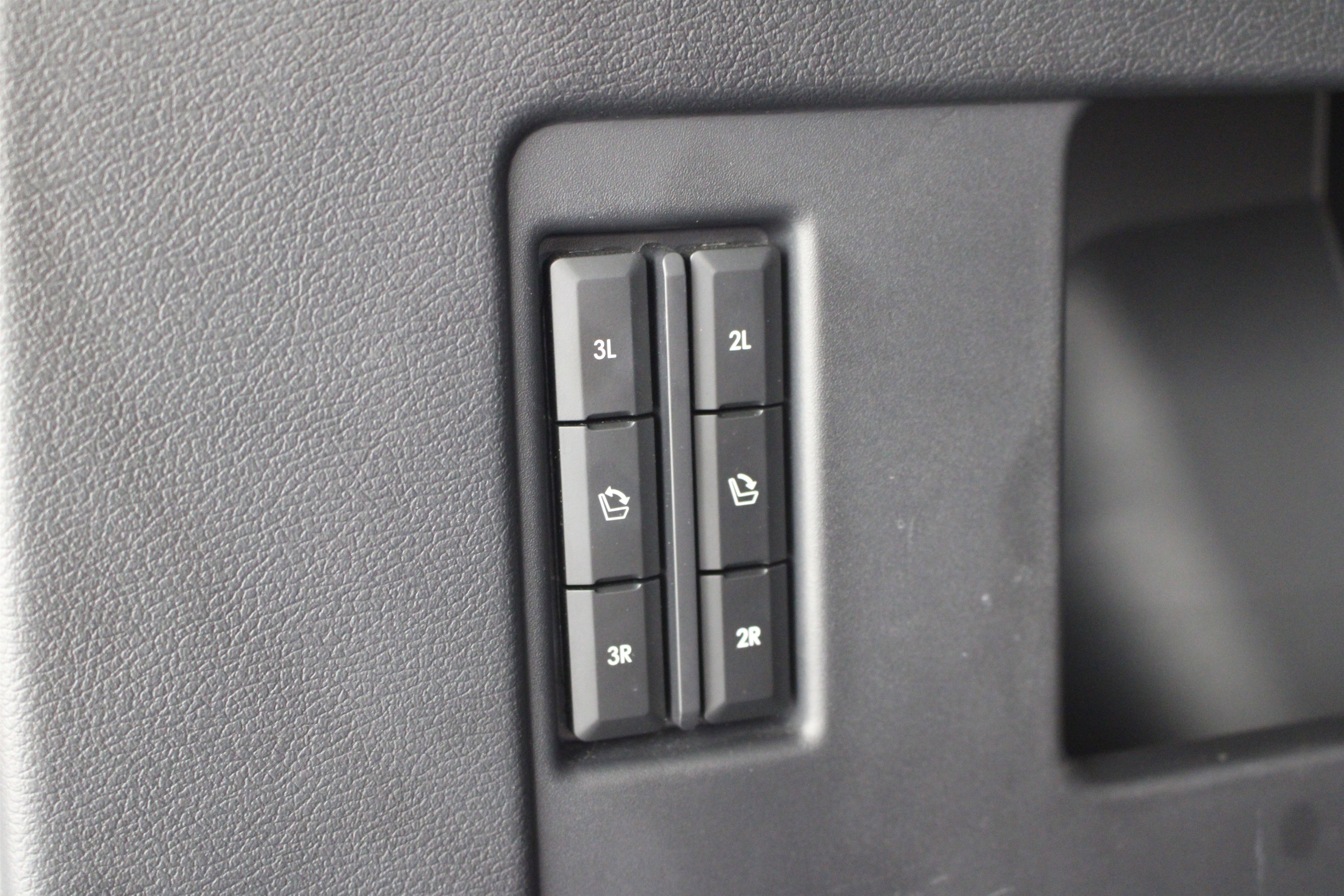 Used 2024 Lincoln Navigator Reserve AWD/4WD image 23