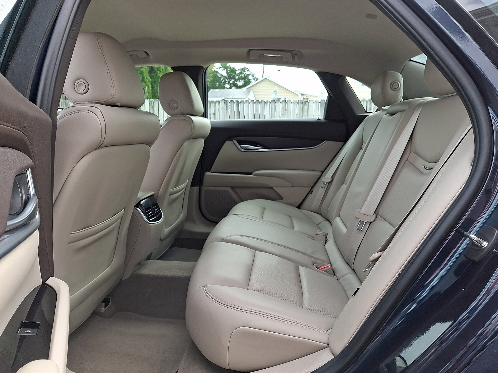 Used 2016 Cadillac XTS FWD image 10