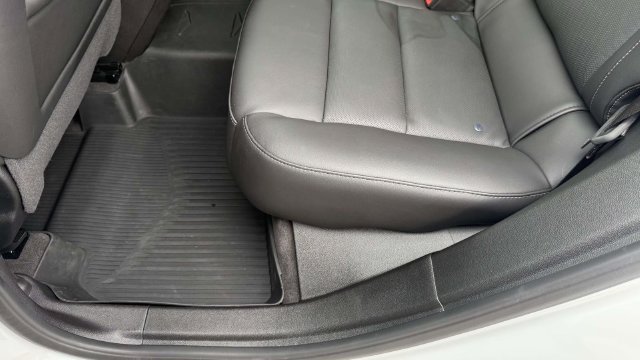 Certified 2025 Cadillac XT4 Premium Luxury AWD/4WD image 48