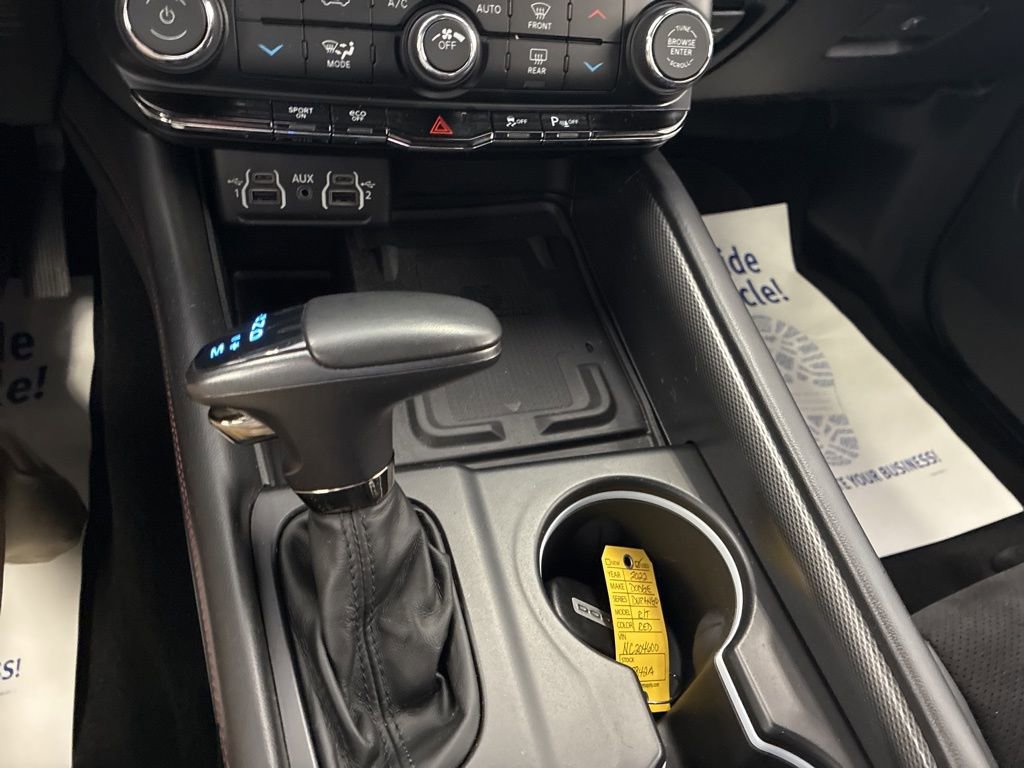 Certified 2022 Dodge Durango R/T w/ Blacktop Package AWD/4WD image 39
