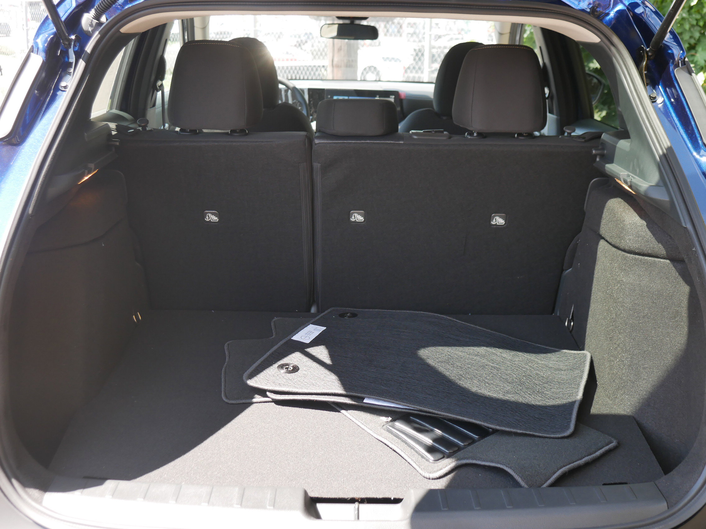 New 2025 Nissan Kicks SV w/ SV Premium Package image 20