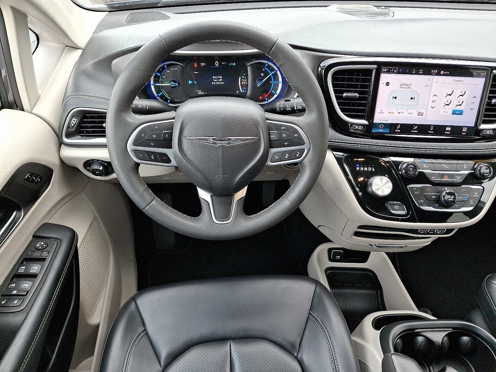 Used 2023 Chrysler Pacifica Touring-L FWD image 11