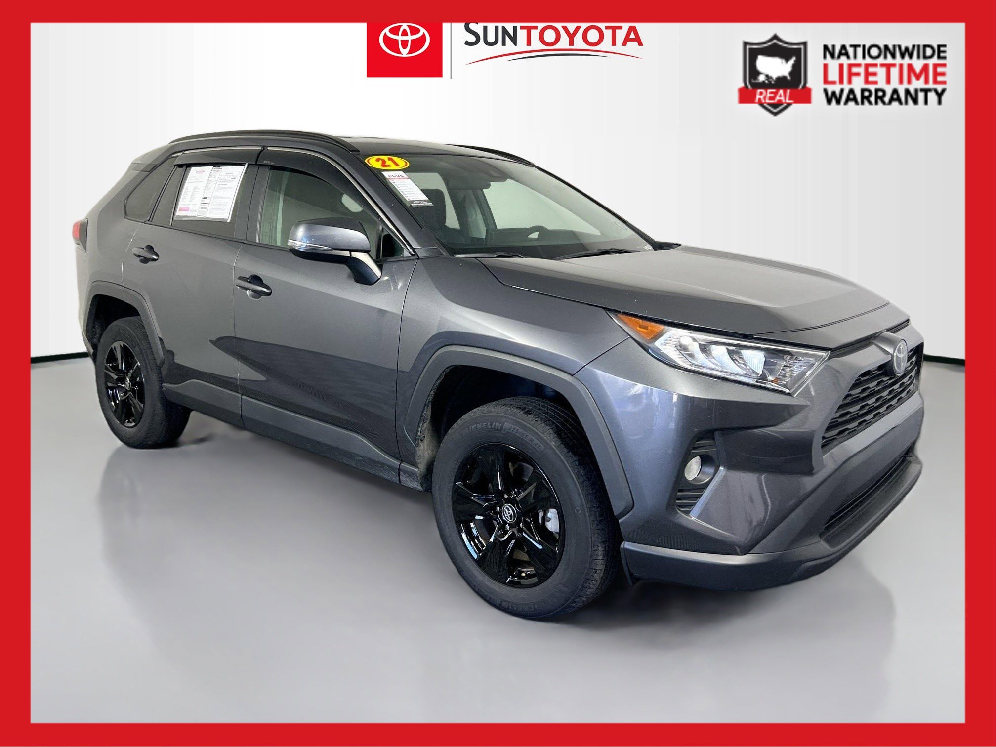 Used 2021 Toyota RAV4 XLE image 1