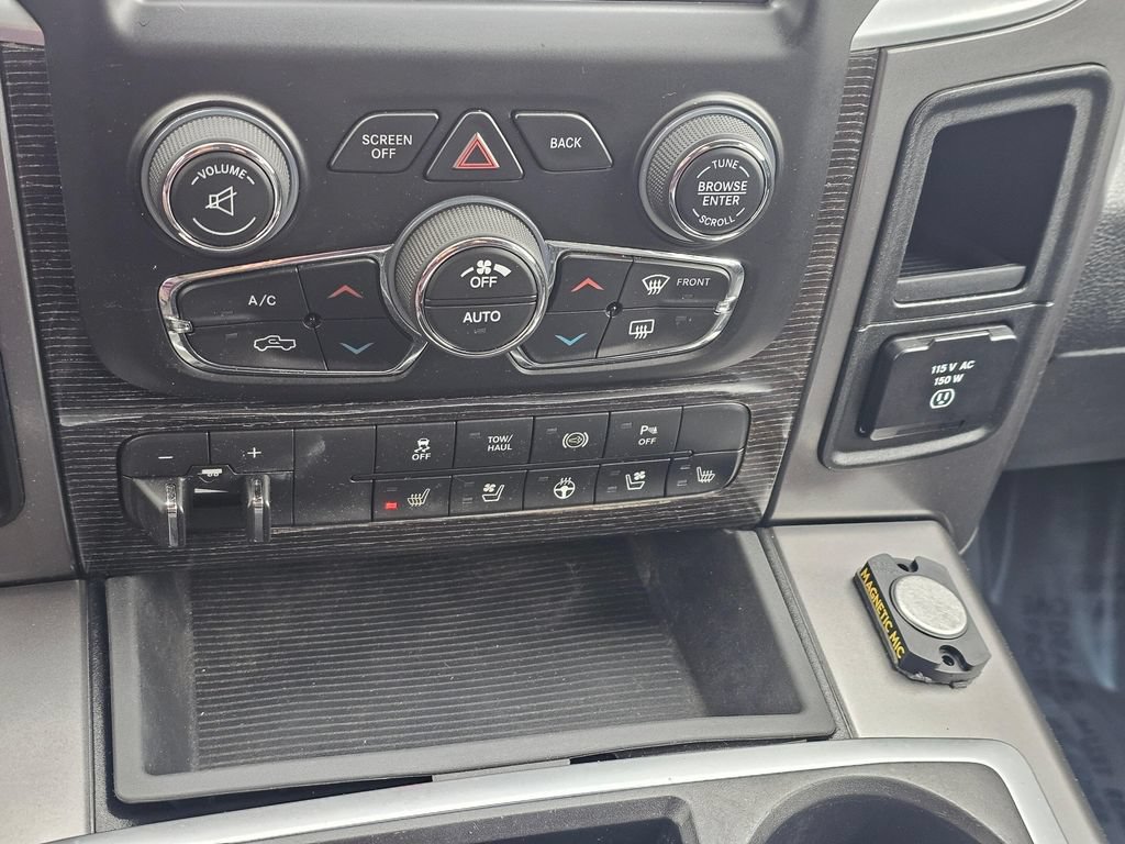 Used 2015 RAM 3500 Laramie Longhorn AWD/4WD image 34