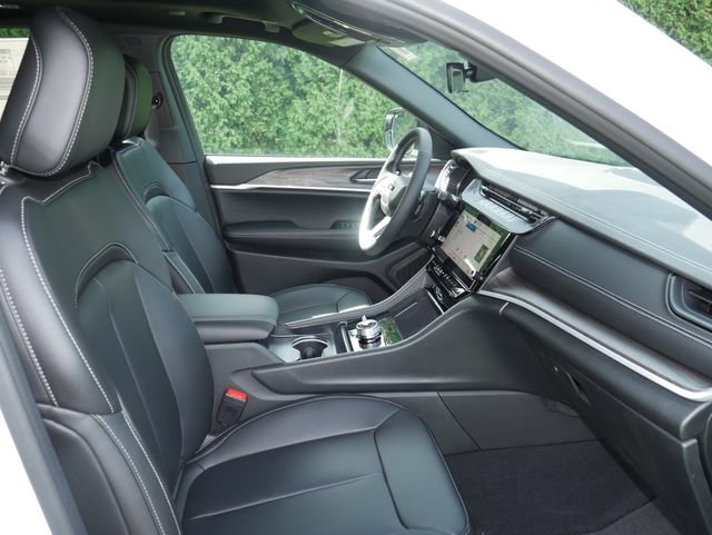 New 2027 Jeep Grand Cherokee Limited AWD/4WD image 27